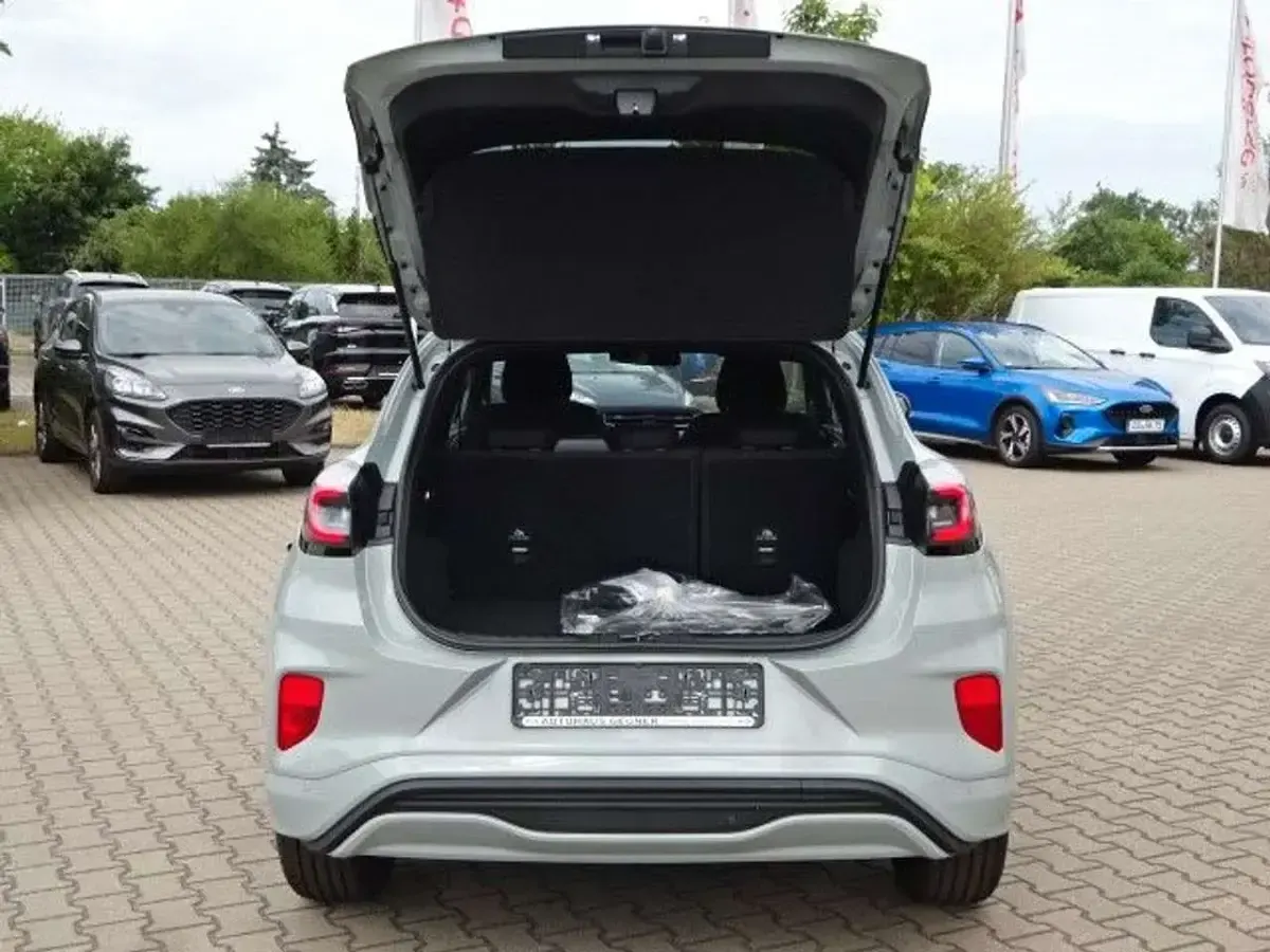 Neu Ford Puma ST-Line 125 PS (91 kW) 2025 Cactus grey SUV
