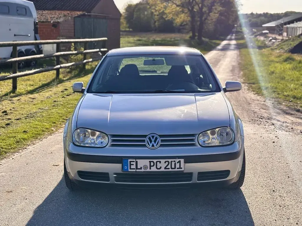 Brugt VW Golf III Basis 75 HK (55 kW) 1999 Sølv Sedan
