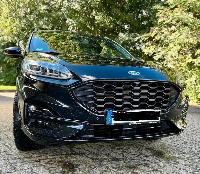 Schwarz Gebraucht 2020 Ford Kuga ST-Line X SUV | 30.000 € (Teuer) - Bild 1/4