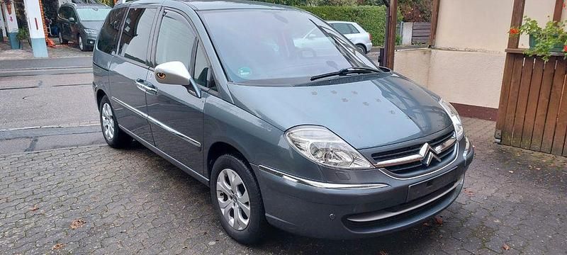 Grau Gebraucht 2011 Citroën C8 Tendance Van / Kleinbus | 3.800 € (Fairer Preis) - Bild 1/4