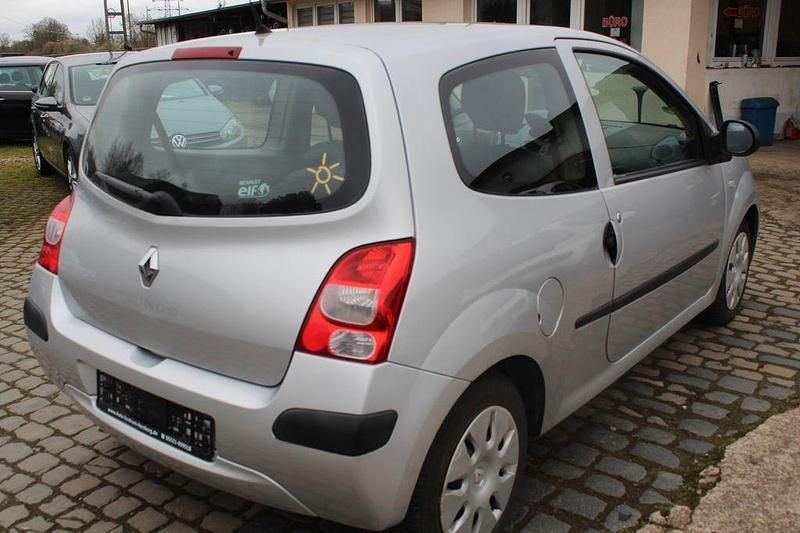 Gebraucht Renault Twingo Authentique 58 PS (42 kW) 2007 Silber Kleinwagen