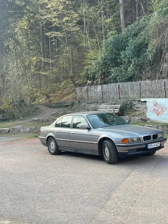 Gebraucht BMW 728 193 PS (141 kW) 1996 Silber Limousine
