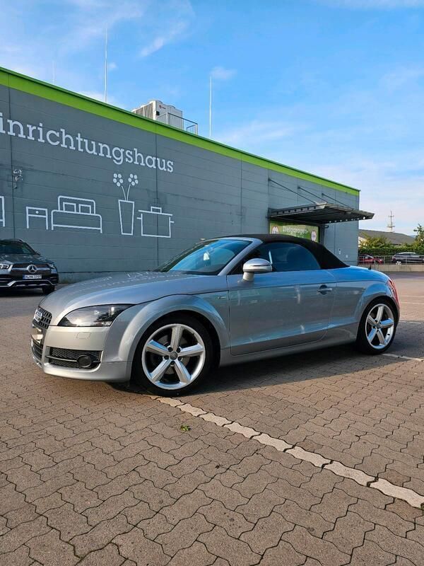 Silber Gebraucht 2010 Audi TT Roadster S-Line Cabrio | 9.399 € (Superpreis) - Bild 1/4