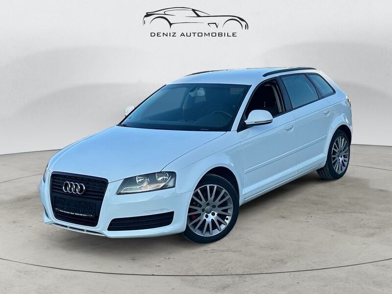 Weiß Gebraucht 2010 Audi A3 Sportback Attraction Limousine | 4.850 € (Fairer Preis) - Bild 1/4