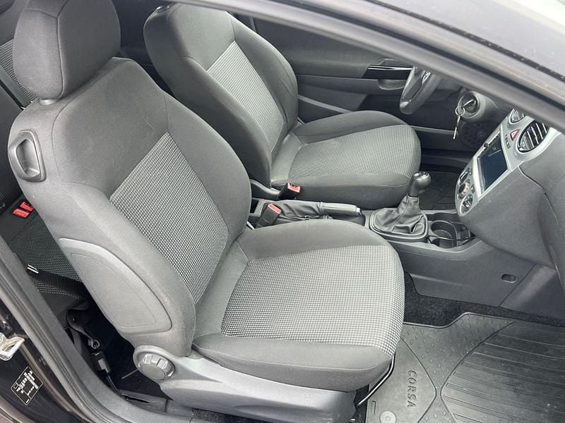 Gebraucht Opel Corsa 69 PS (50 kW) 2012 Schwarz Kleinwagen