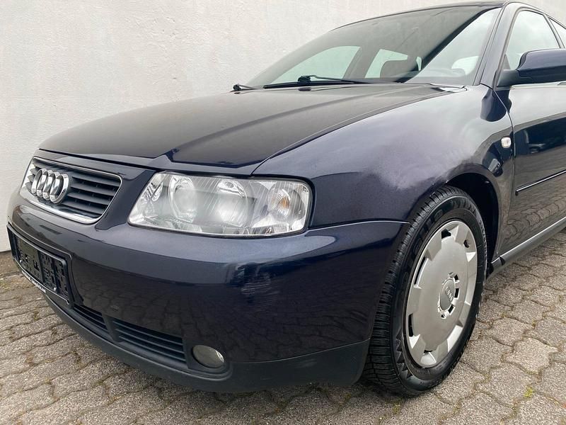 Gebraucht Audi A3 102 PS (75 kW) 2001 Blau Limousine