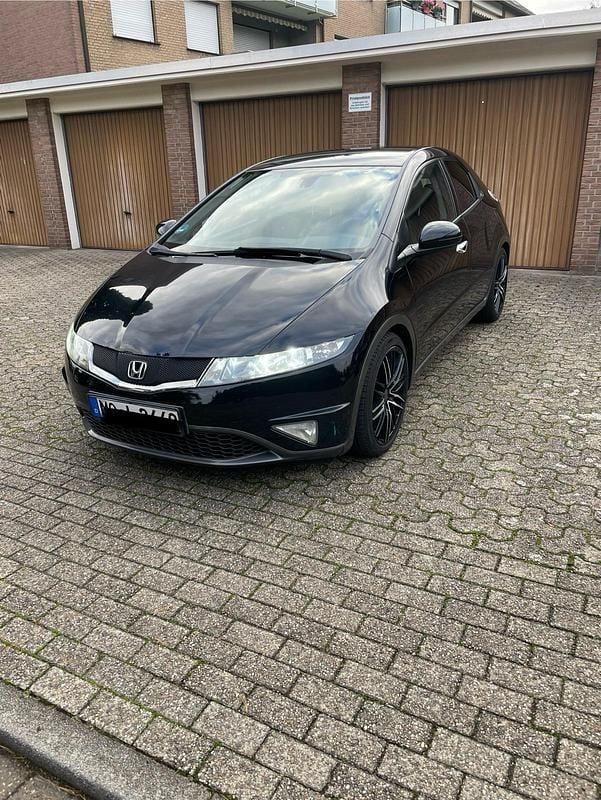 Schwarz Gebraucht 2009 Honda Civic Limousine | 4.000 € (Fairer Preis) - Bild 1/4