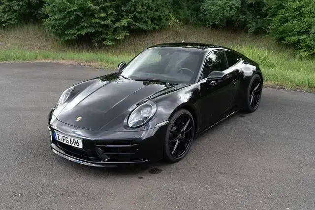 Gebraucht Porsche 911 Carrera 4 385 PS (283 kW) 2023 Andere Coupé