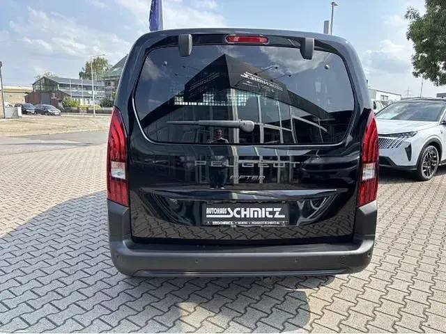 Gebraucht Peugeot Rifter Allure 131 PS (96 kW) 2026 Schwarz Van / Kleinbus