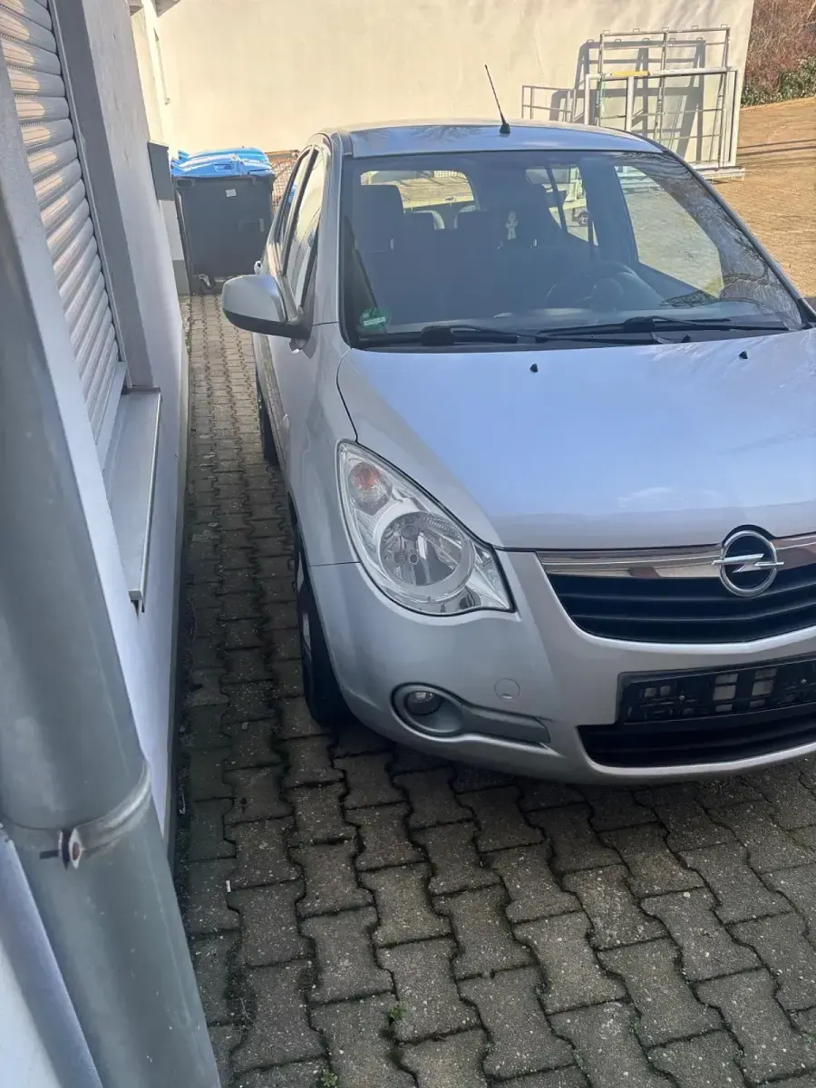 Gebraucht Opel Agila Edition 86 PS (63 kW) 2009 Grau Kleinwagen