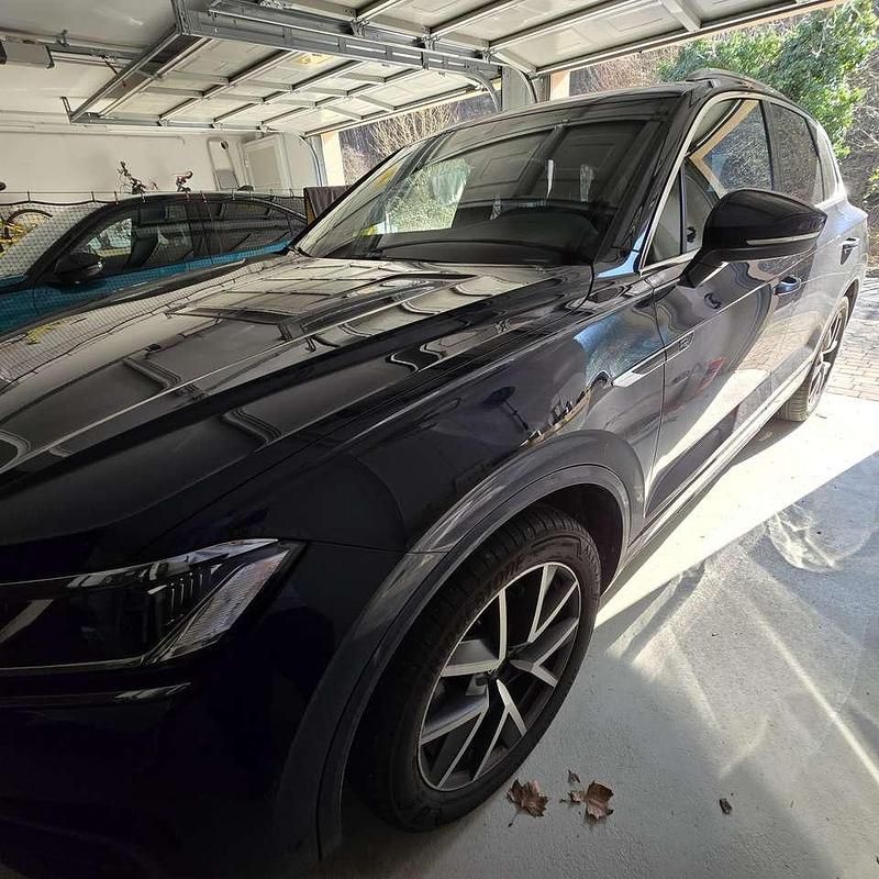 Gebraucht VW Touareg R-line 286 PS (210 kW) 2023 Blau SUV