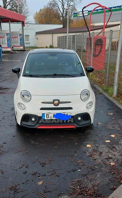 Weiß Gebraucht 2010 Abarth 500 Kleinwagen | 7.200 € - Bild 1/4