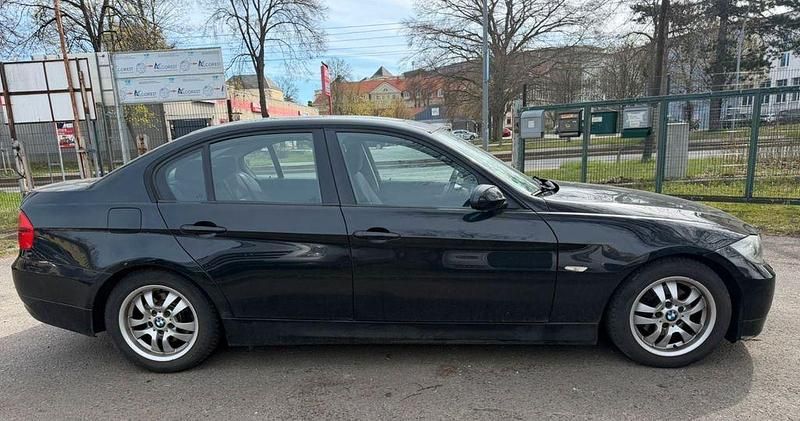 Gebraucht BMW 318 Performance 129 PS (94 kW) 2006 Schwarz Limousine