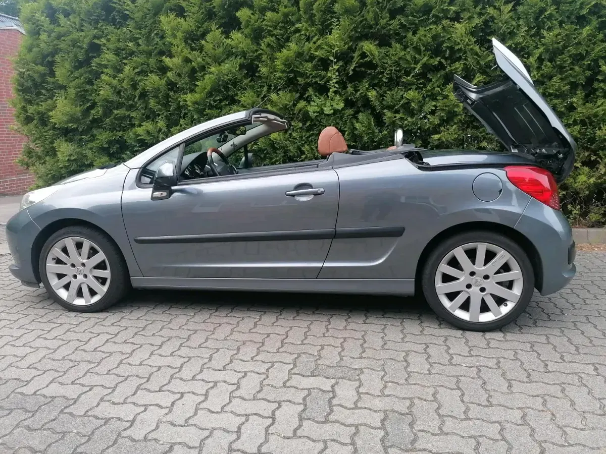 Gebraucht Peugeot 207 CC 120 PS (88 kW) 2007 Grau Cabrio