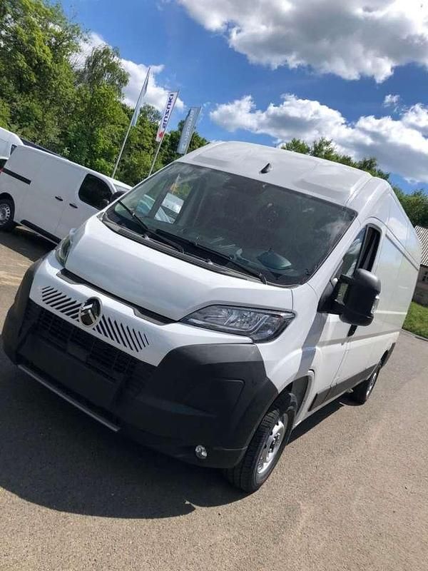 Neu Citroën Jumper 140 PS (102 kW) 2026 Lackierung weiss icy/typ ausse Van / Kleinbus