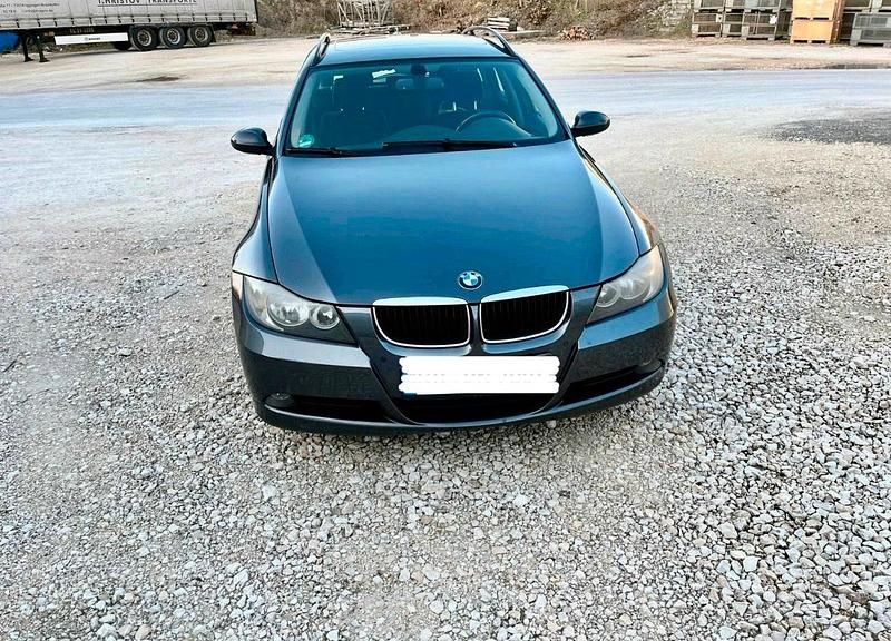 Grau Gebraucht 2006 BMW 320 Sport Line Kombi | 1.400 € (Superpreis) - Bild 1/4