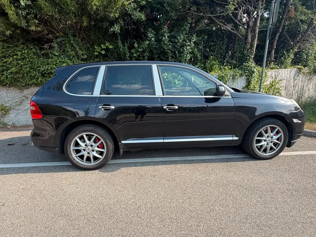 Gebraucht Porsche Cayenne Turbo 500 PS (367 kW) 2009 Schwarz SUV