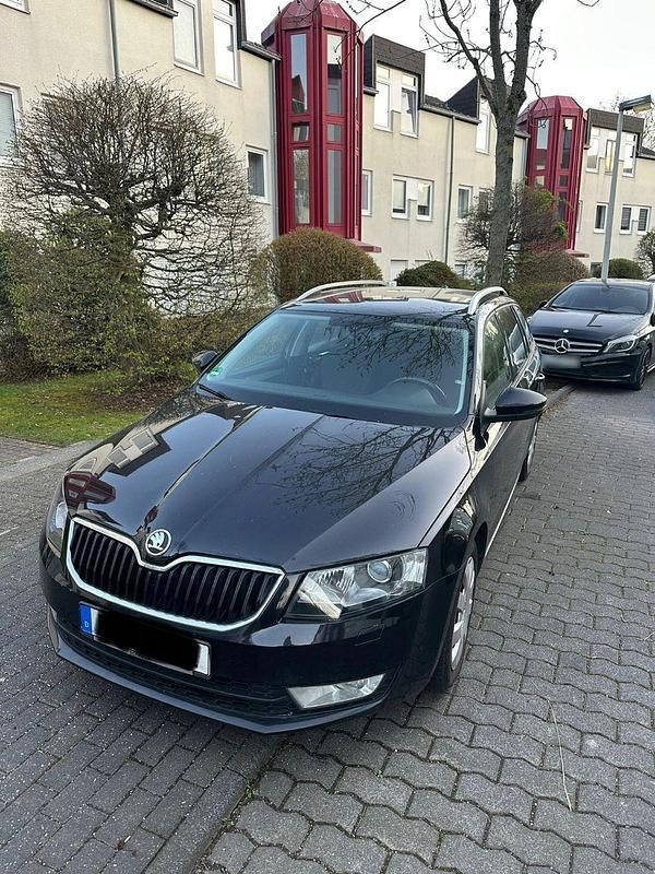 Gebraucht Skoda Octavia Ambition 150 PS (110 kW) 2014 Schwarz Kleinwagen