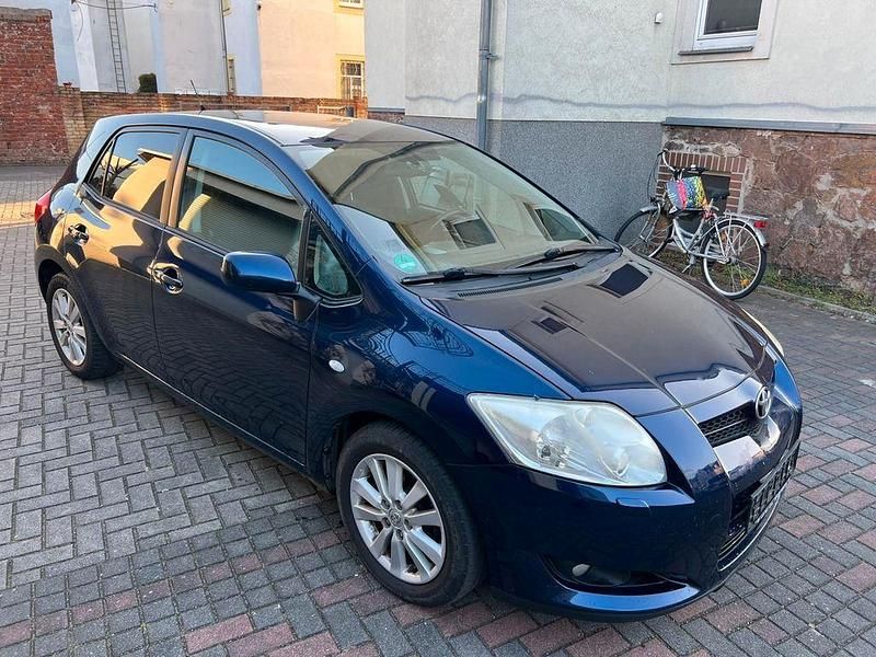 Blau Gebraucht 2007 Toyota Auris Limousine | 2.800 € (Fairer Preis) - Bild 1/4