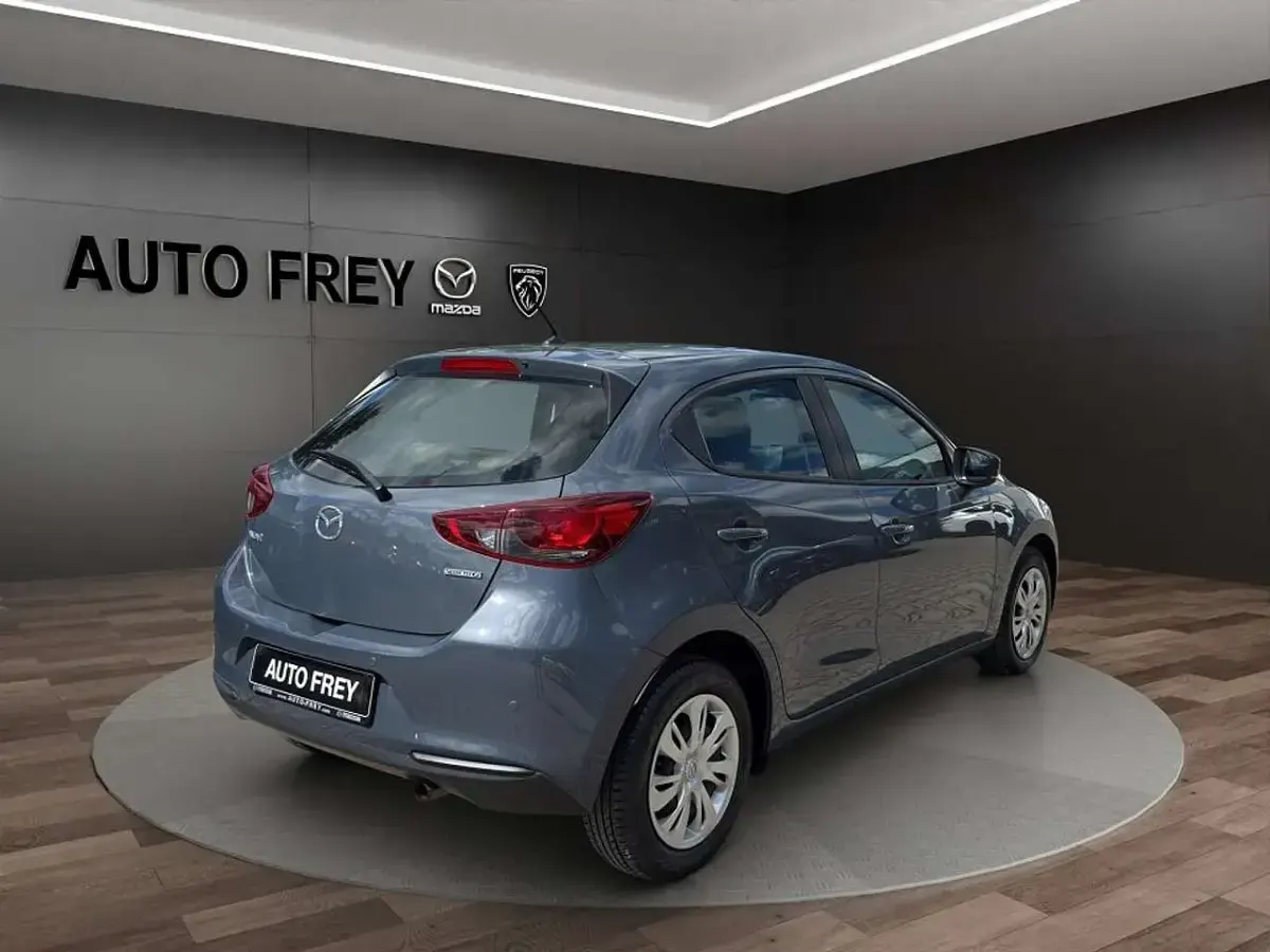 Gebraucht Mazda 2 Ad'Vantage 90 PS (66 kW) 2021 Polymetal grau metallic Kleinwagen