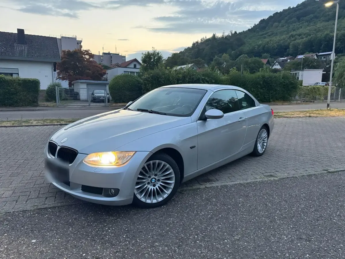 Gebraucht BMW 320 Cabriolet 170 PS (125 kW) 2009 Silber Cabrio