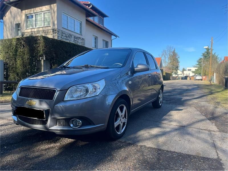 Gebraucht Chevrolet Aveo 100 PS (73 kW) 2008 Silber Kleinwagen