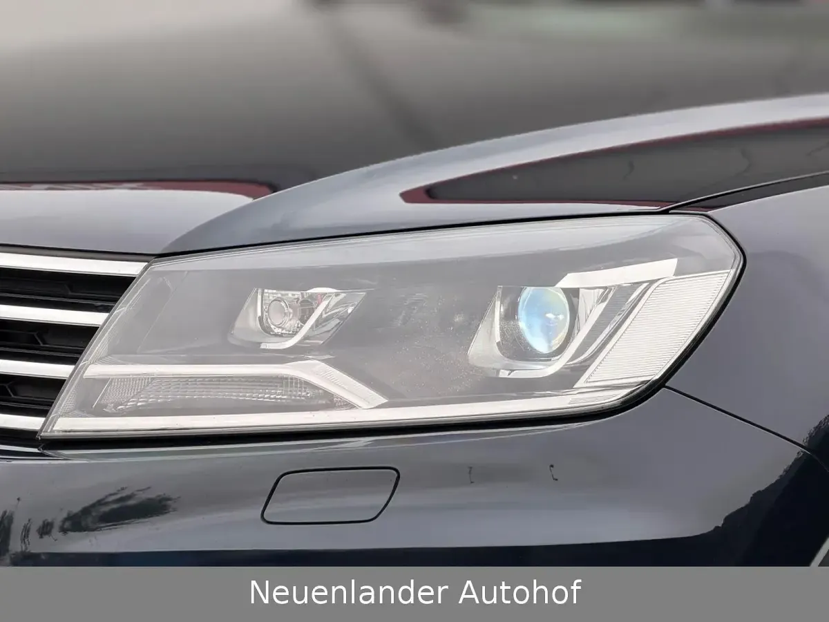 Gebraucht VW Touareg Terrain Tech 262 PS (192 kW) 2017 Blau SUV