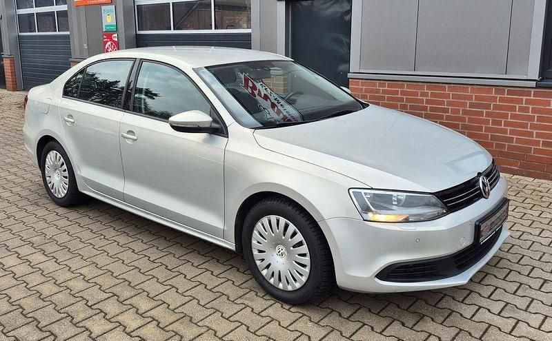 Gebraucht VW Jetta Comfortline 105 PS (77 kW) 2013 Silber Limousine