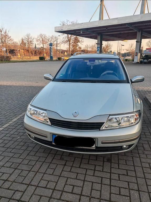 Silber Gebraucht 2002 Renault Laguna GrandTour Expression Kombi | 2.000 € (Fairer Preis) - Bild 1/4