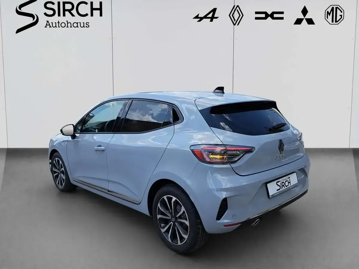 Gebraucht Renault Clio V Techno 91 PS (66 kW) 2024 Grau Limousine