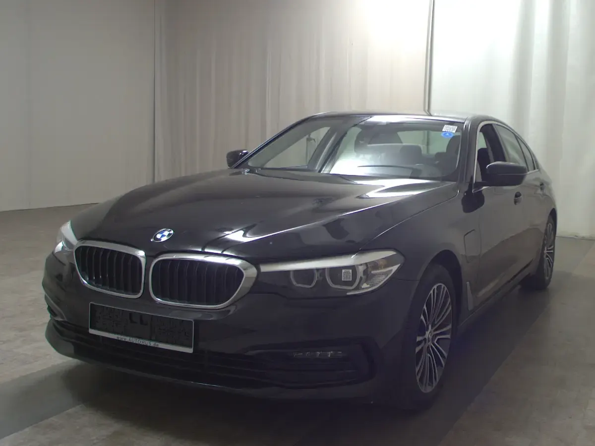 Gebraucht BMW 530 Sport Line 252 PS (185 kW) 2020 Schwarz Limousine