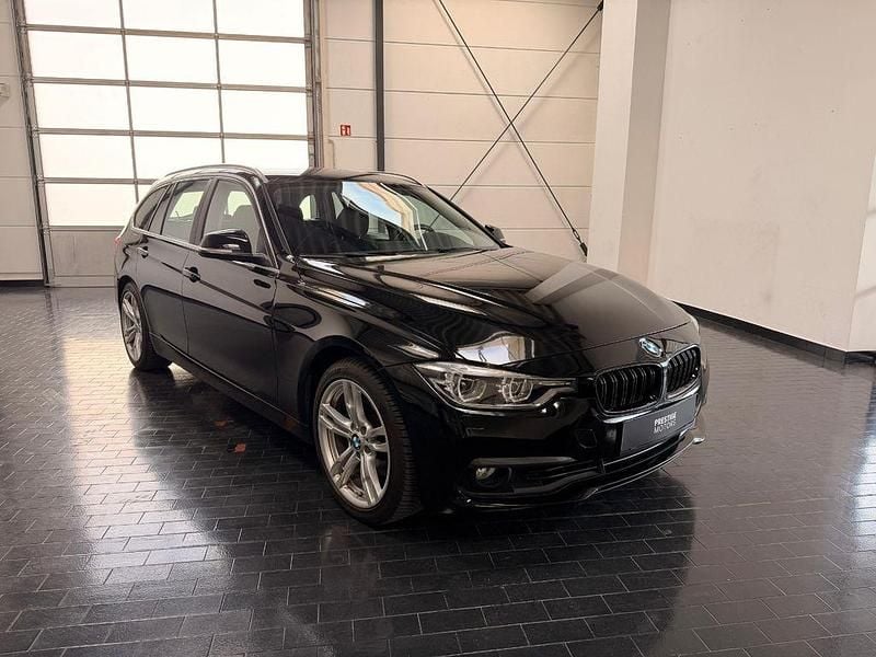 Usata BMW 330 Advantage 252 CV (185 kW) 2016 Nero Station wagon