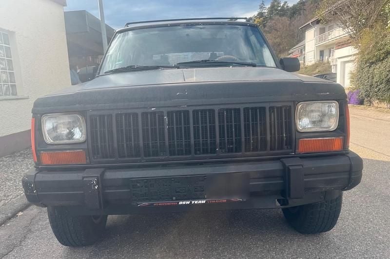 Gebraucht Jeep Cherokee 171 PS (125 kW) 1989 Schwarz SUV