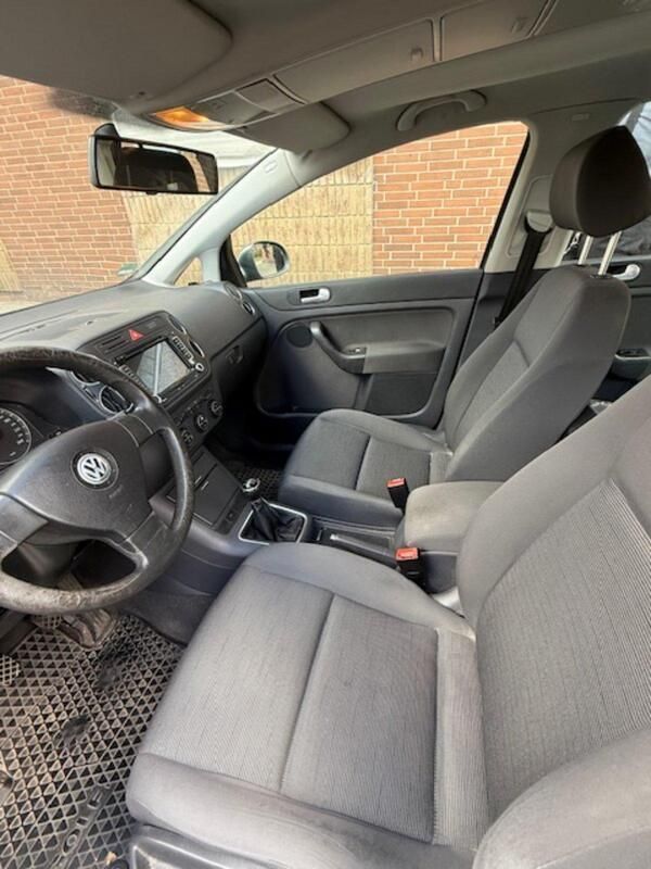 Braun Gebraucht 2006 VW Golf Plus Cross Van / Kleinbus | 2.599 € (Fairer Preis) - Bild 1/4
