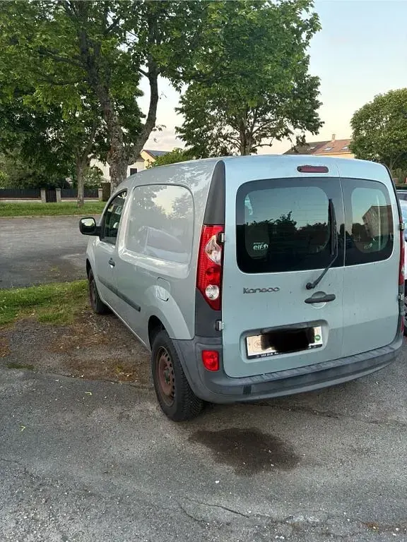 Gebraucht Renault Kangoo Expression 86 PS (63 kW) 2009 Grau Van / Kleinbus