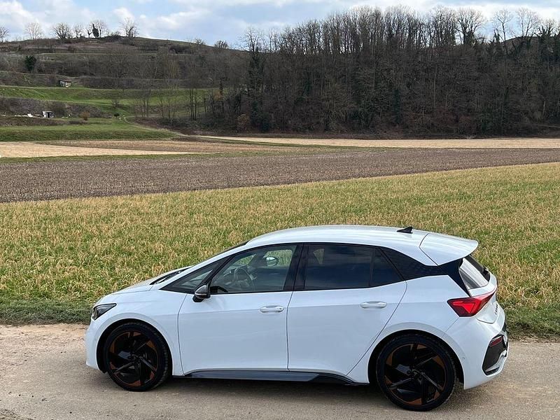 Gebraucht Cupra Born 150 kW (204 PS) 2022 Weiß Kleinwagen