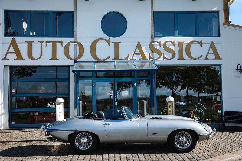 Gebraucht Jaguar E-Type 269 PS (197 kW) 1969 Silber Cabrio