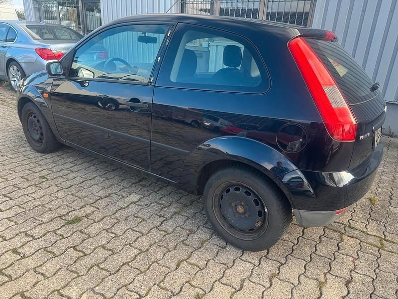 Gebraucht Ford Fiesta 69 PS (50 kW) 2003 Blau Kleinwagen