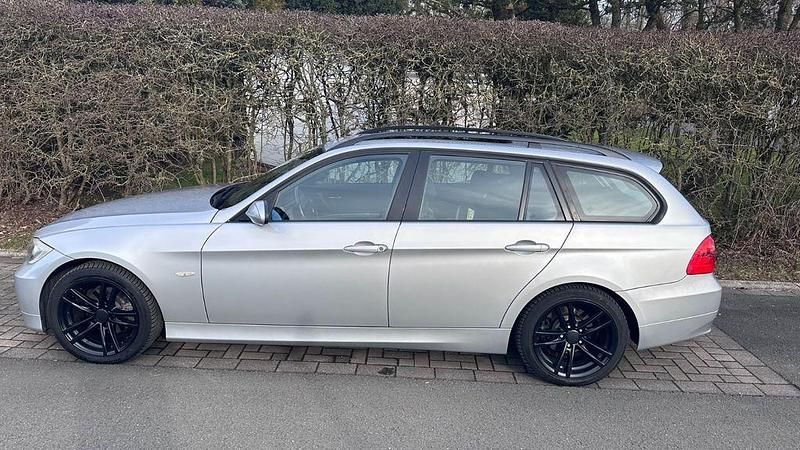 Gebraucht BMW 318 143 PS (105 kW) 2006 Grau Kombi