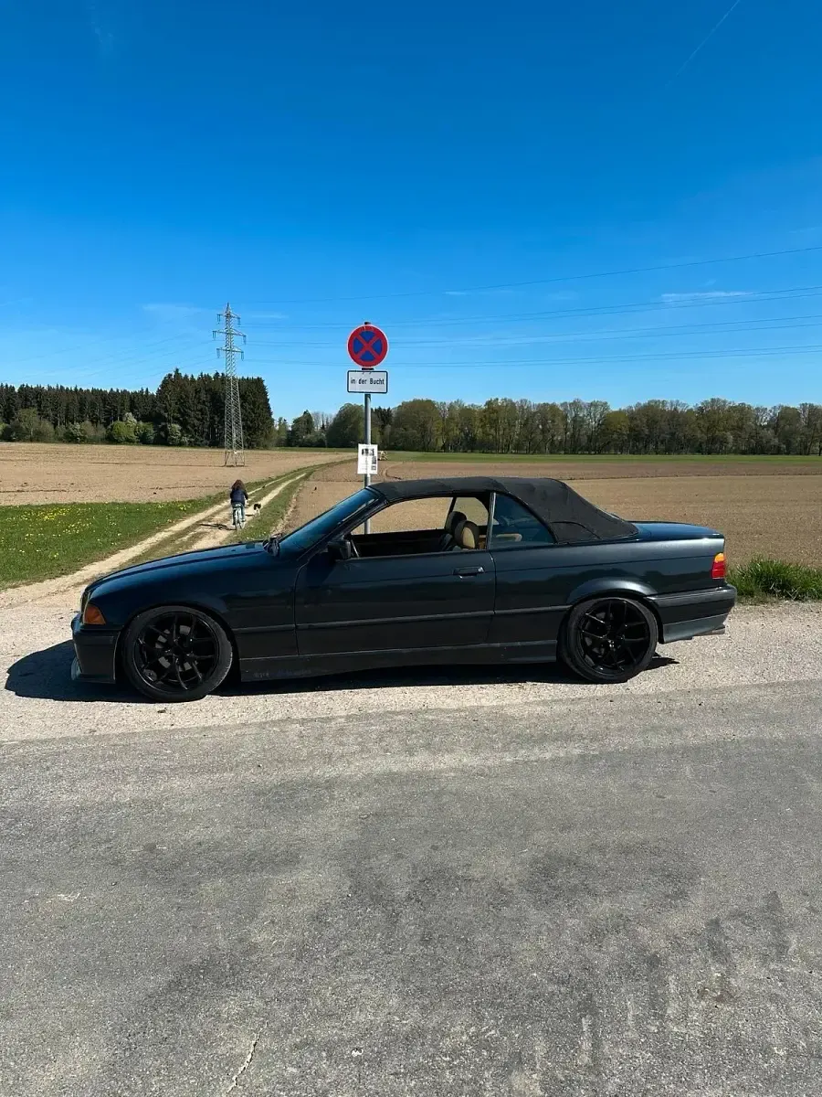 Gebraucht BMW 320 Cabriolet 150 PS (110 kW) 1994 Schwarz Cabrio