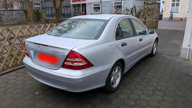 Gebraucht Mercedes C180 143 PS (105 kW) 2006 Silber Limousine