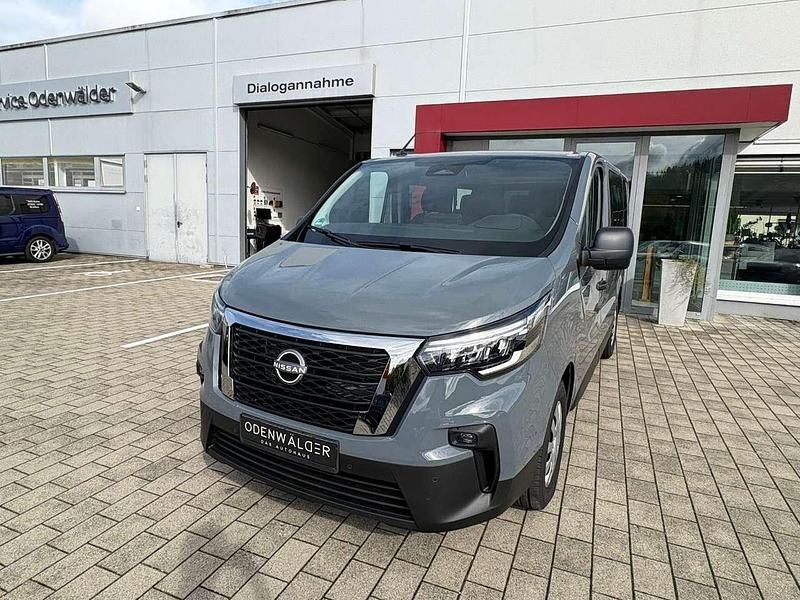 Grau Gebraucht 2025 Nissan Primastar N-Connecta Van / Kleinbus | 39.977 € (Etwas zu teuer) - Bild 1/4