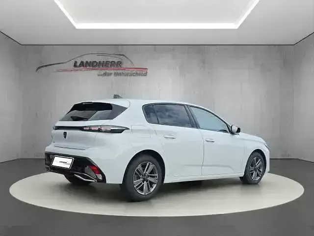 Gebraucht Peugeot 308 Allure 131 PS (96 kW) 2024 Weiss Limousine