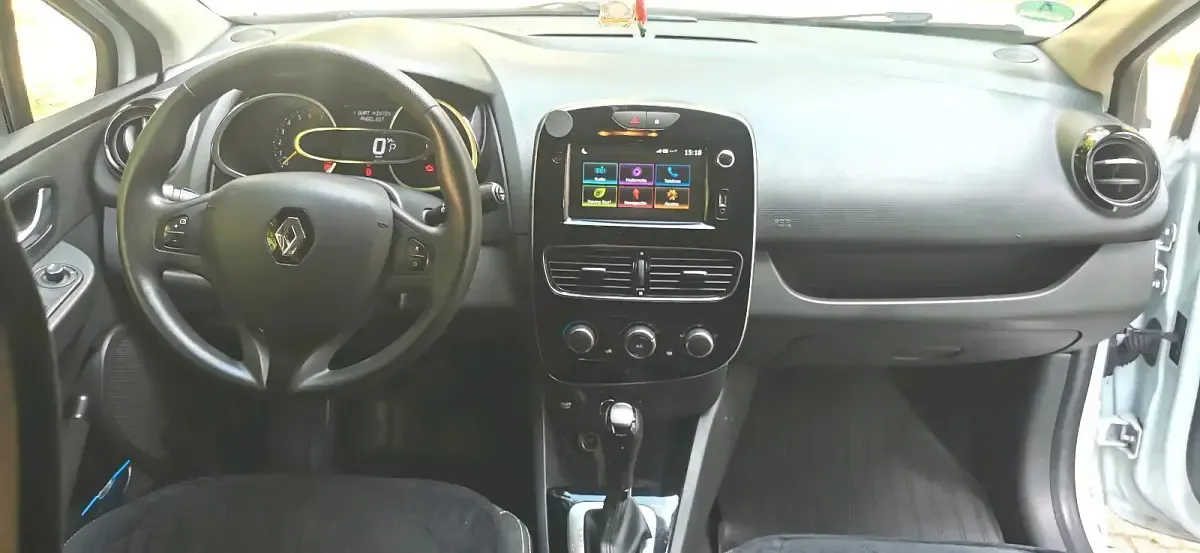 Gebraucht Renault Clio GrandTour 120 PS (88 kW) 2015 Weiß Kombi