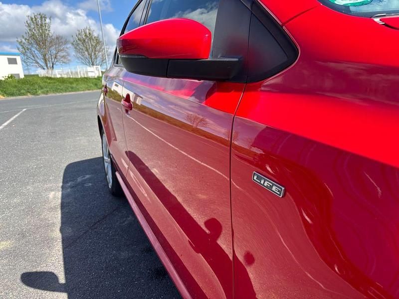 Second-hand VW Polo 105 CP (77 kW) 2013 Roșu Hatchback