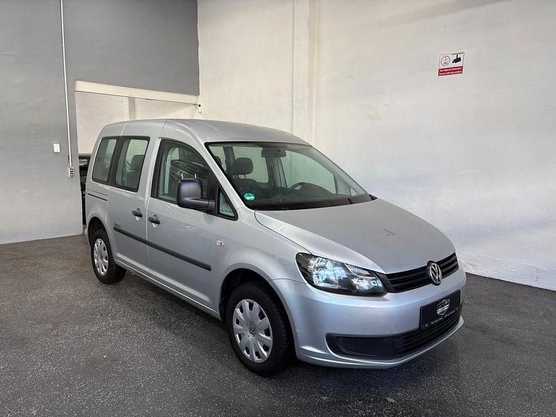 Gebraucht VW Caddy Startline 86 PS (63 kW) 2012 Silber Van / Kleinbus