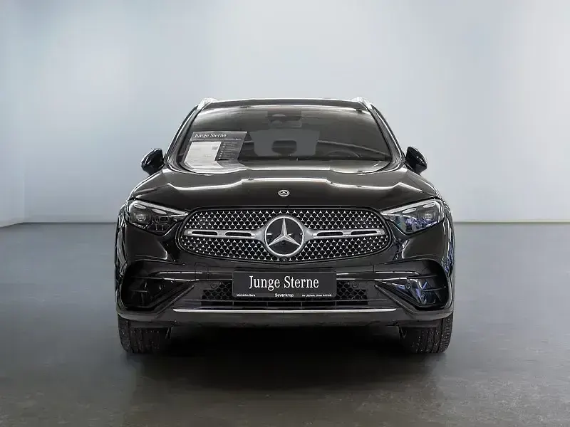 Gebraucht Mercedes GLC220 AMG 197 PS (144 kW) 2025 Schwarz SUV