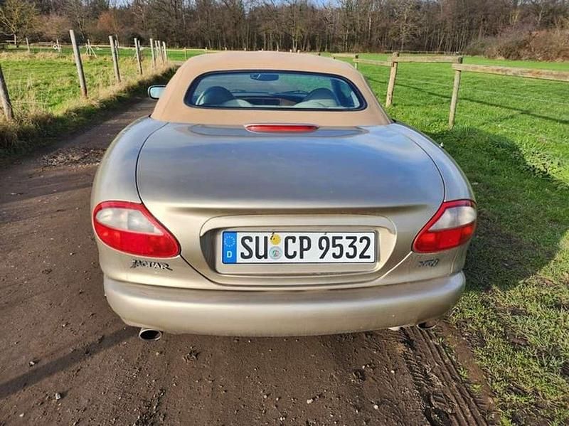 Gebraucht Jaguar XK8 284 PS (208 kW) 2000 Bronze Cabrio