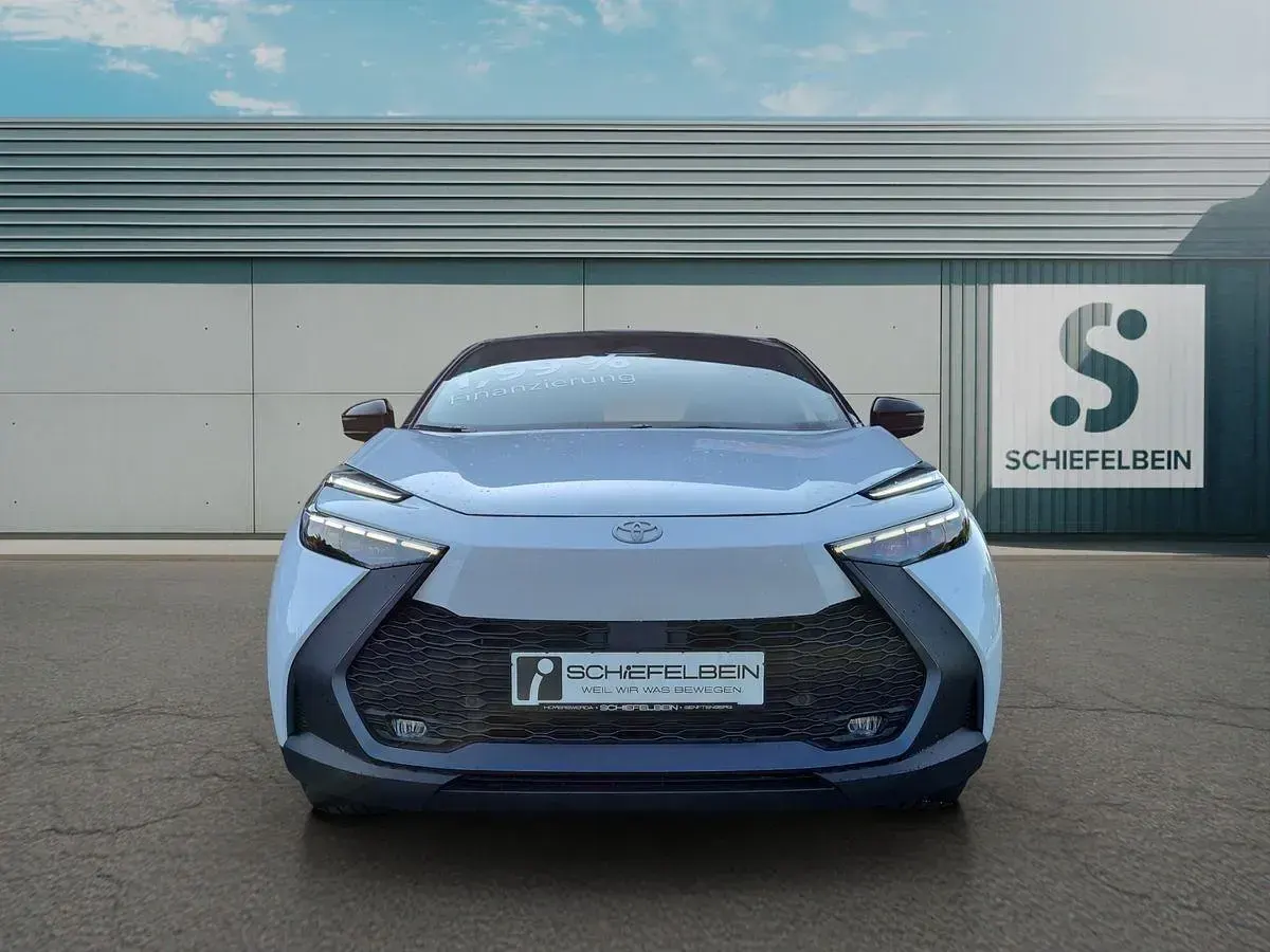 Neu Toyota C-HR 197 PS (144 kW) 2025 Platinumweiß perleffekt SUV