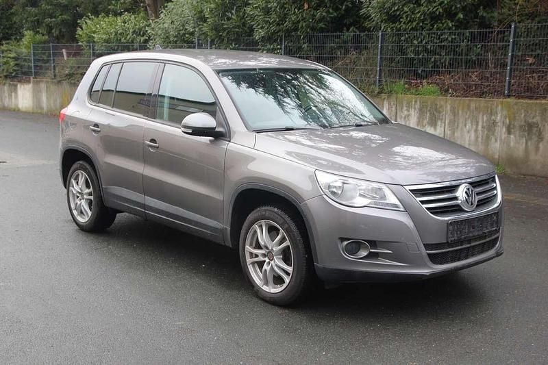 Slate grey metallic Gebraucht 2010 VW Tiguan Trendline SUV | 6.900 € (Guter Preis) - Bild 1/4